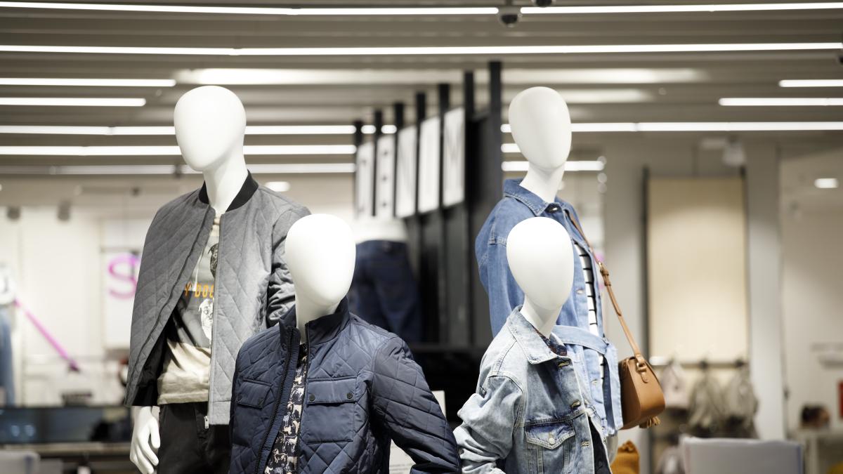 sub-presiunea-shein--cel-mai-mare-retailer-fast-fashion-din-lume--h-m-se-orienteaza-catre-clientii-de-lux_97986400