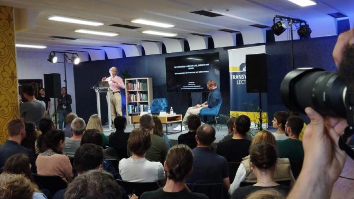 geoffrey-west-foto_54771700