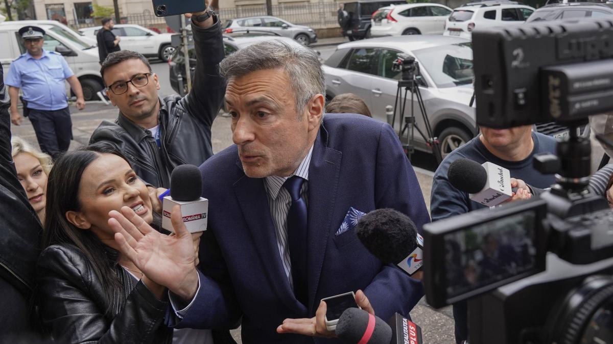 instant_dna_coldea_002_inquam_photos_saul_pop_55453500