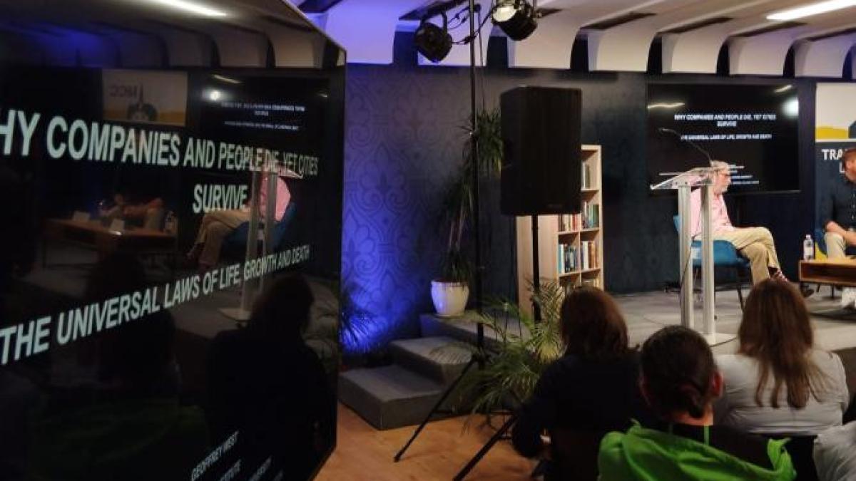 geoffrey-west-poza_71984800