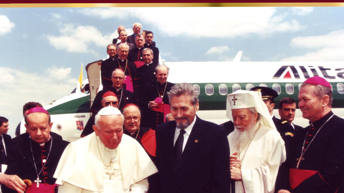 afisul-conferintei-prc-e2prc-80prc-9e25-de-ani-de-la-vizita-papei-ioan-paul-al-ii-lea-in-romania--context-si-consecinte-politico-diplomatice_57036000