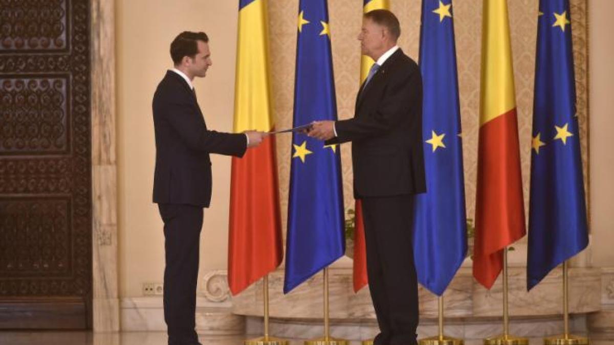 de-ce-a-mers-sebastian-burduja-la-cotroceni--ce-a-discutat-cu-presedintele-klaus-iohannis-2_11272000
