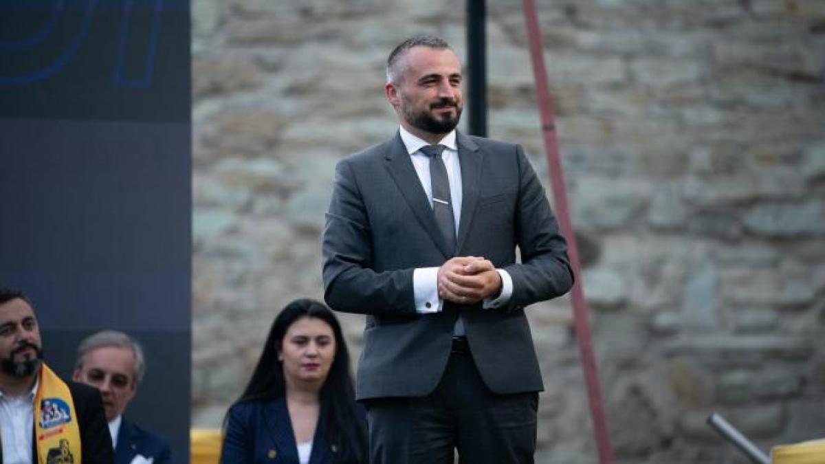 nicolae-vlahu--aur_96143200