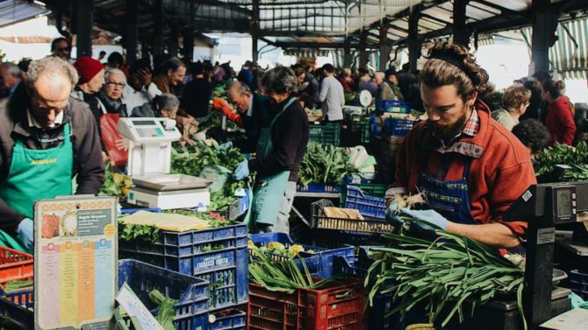 pietele-din-oradea-inchise-de-bolojan_43548000