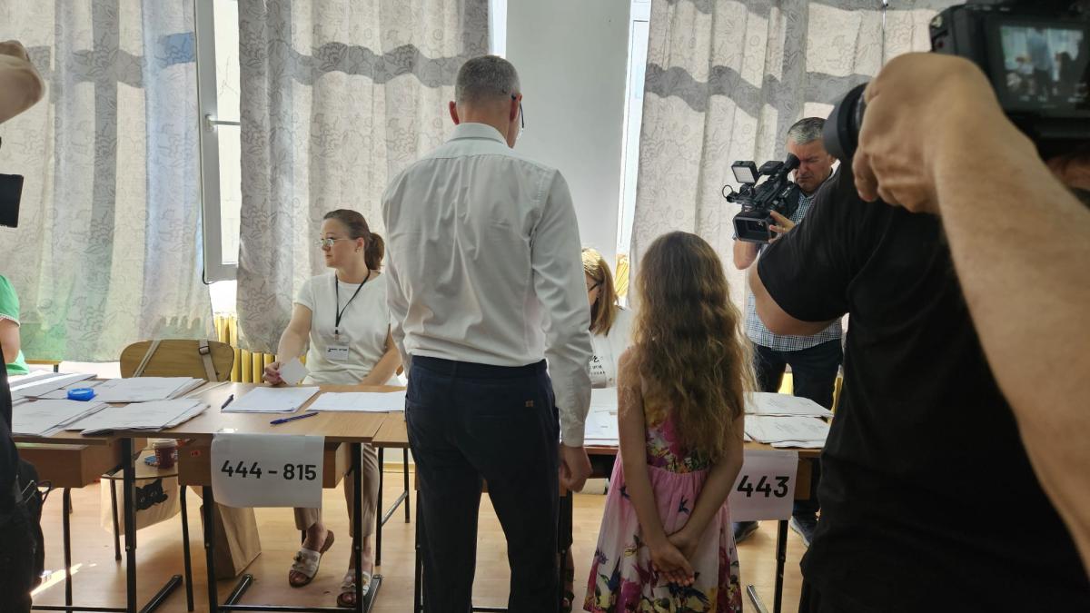 alegeri-locale-constanta--vreau-un-oras-curat--cu-parcuri-si-scoli-bune-constantenii--intre-responsabilitate-civica-si-relaxare-estivala--1_10990700