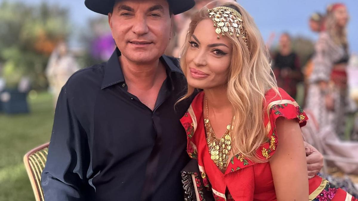 borcea--teancuri-de-bani-in-loc-de-carti--in-biblioteca-cand-a-deschis-si-a-vazut--a-fugit-din-casa_07891100