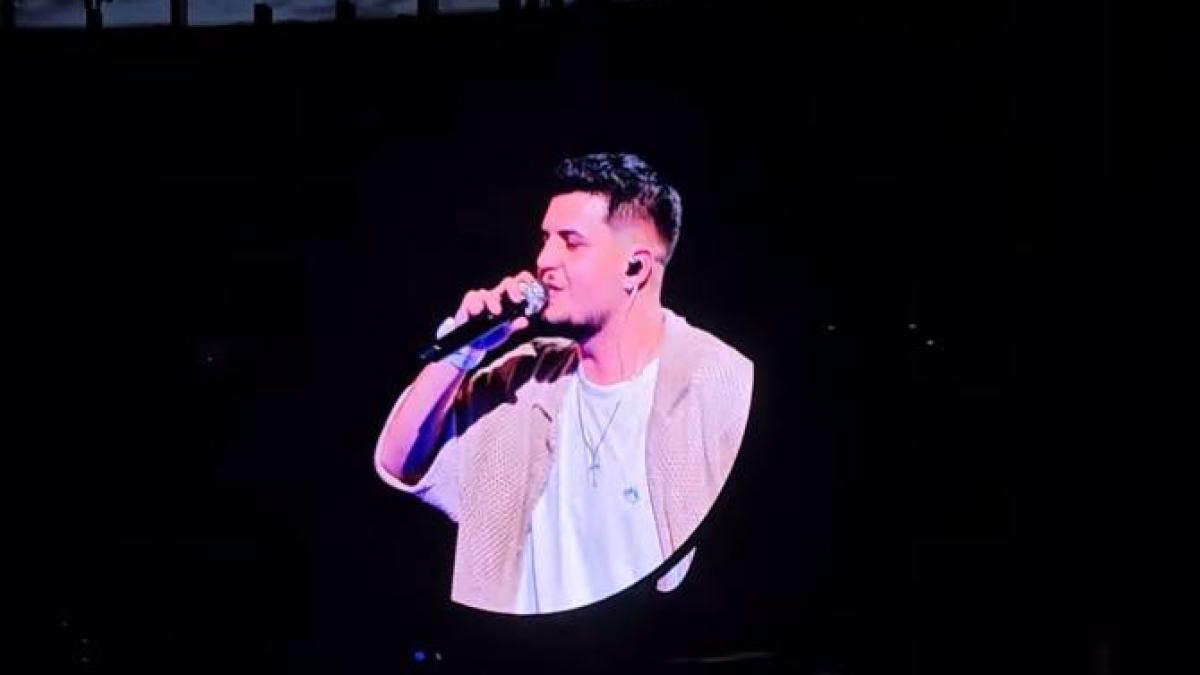 ce-societate-sanatoasa-face-asa-ceva--smiley--dupa-scandalul-babasha--de-la-concertul-coldplay-cum-sa-huidui-un-artist-la-care-ai-platit-bilet-esti-nebun_95960500