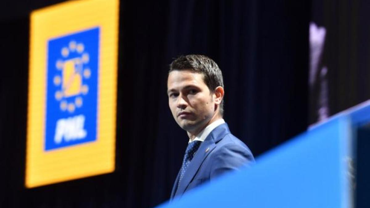 robert-sighiartau_73534100