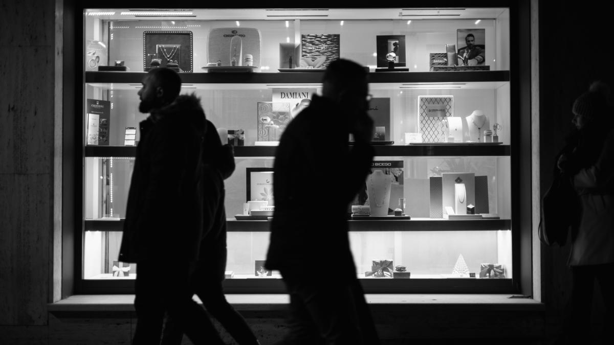 oameni-traumatisme-cracovia-polonia-pexels-angelo-capitanio-15273700_05014300