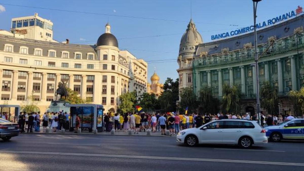 suporteri-romania-piata-universitatii---romania-ucraina-euro-2024_01519600