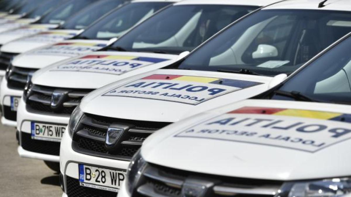 locuri-de-parcare-gratuite-alocate-politiei-locale-in-centrul-capitalei--cum-le-justifica--intr-un-raspuns-pentru-dcnews_99236300