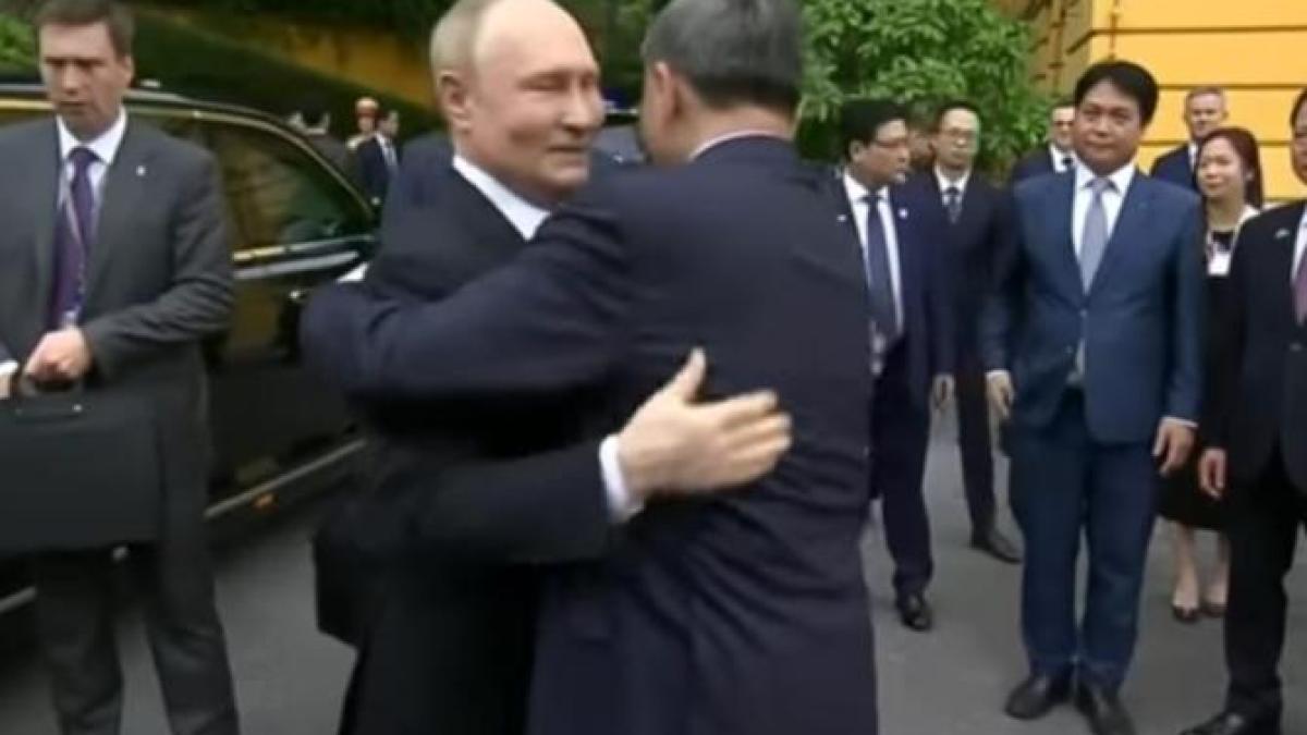 vladimir-putin-vietnam_91431300