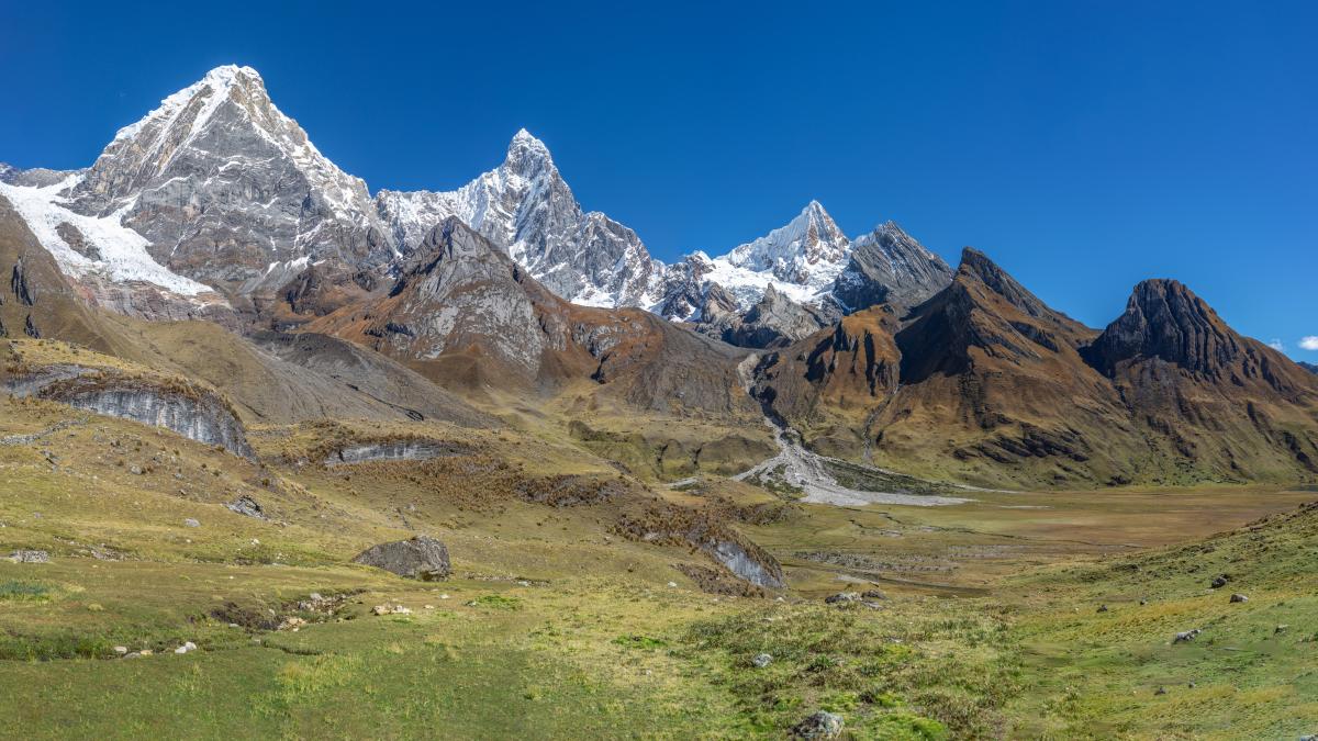 suprafata-ghetarilor-din-peru--redusa-cu-peste-jumatate-in-ultimii-53-de-ani--prc-e2prc-80prc-9deste-o-realitate-a-schimbarilor-climaticeprc-e2prc-80prc-9d_58269400