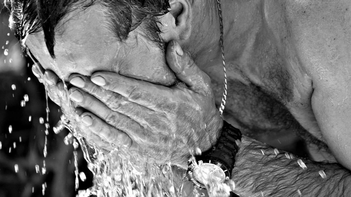 canicula-elena-mateescu-cand-scapam_14661700