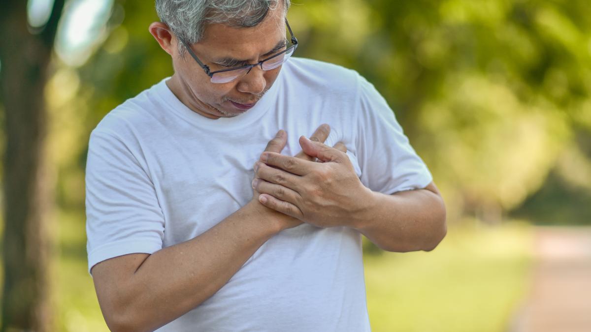 canicula-afecteaza-prc-e2prc-80prc-9dchiar-si-persoanele-sanatoaseprc-e2prc-80prc-9d--medic-vara--o-problema-pentru-pacientul-cardiac--pot-face-accidente-vasculare_44006200
