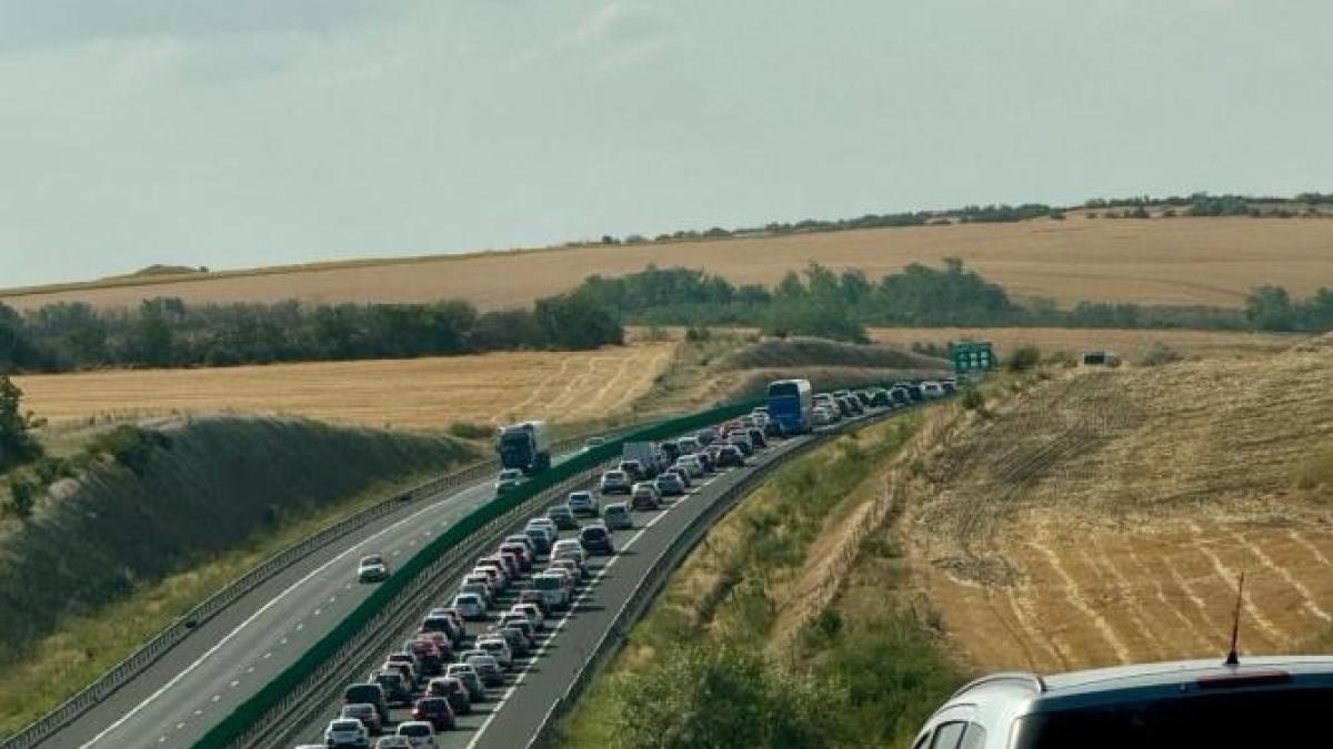 aglomerati-autostrada_12711400