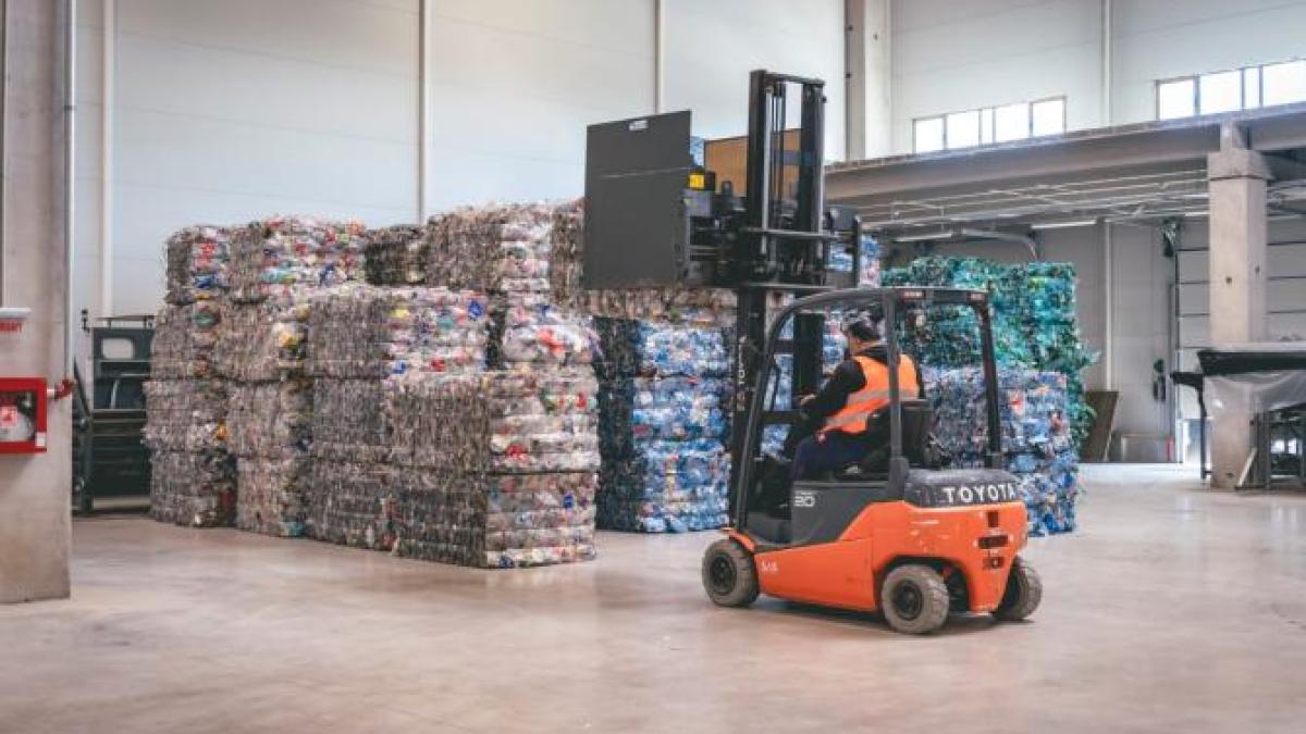 whatsapp-image-2024-06-25-at-11-43-01_67135800