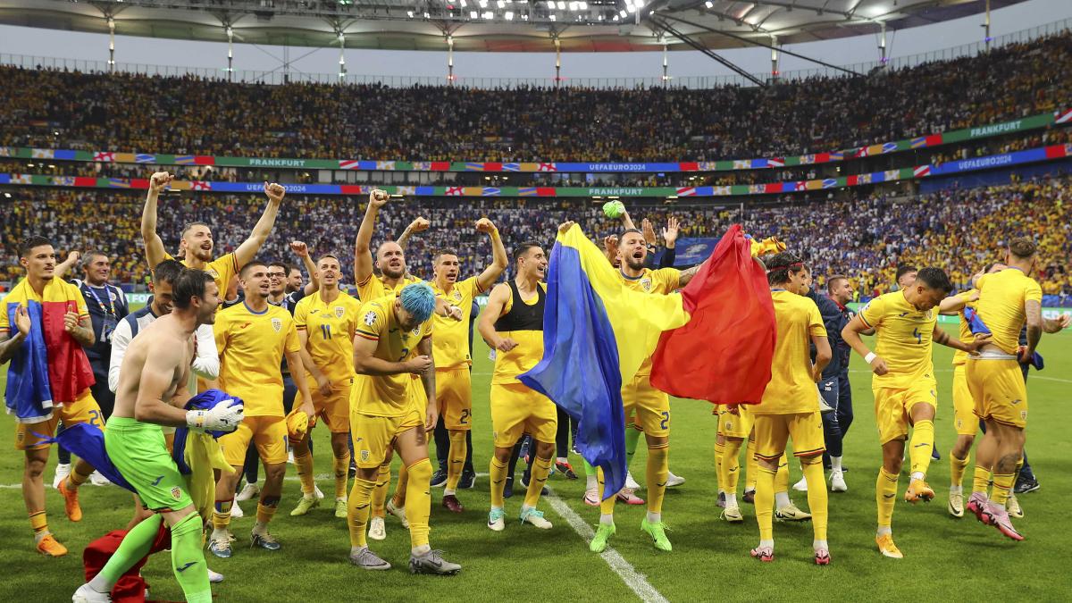 euro-2024--iordanescu--recunoscator-niciodata-in-istorie--echipa-nationala-nu-s-a-bucurat-de-atata-sustinere-cum-s-a-bucurat-acum--probabil-nici-generatia-de-aur-foto-7_71017300