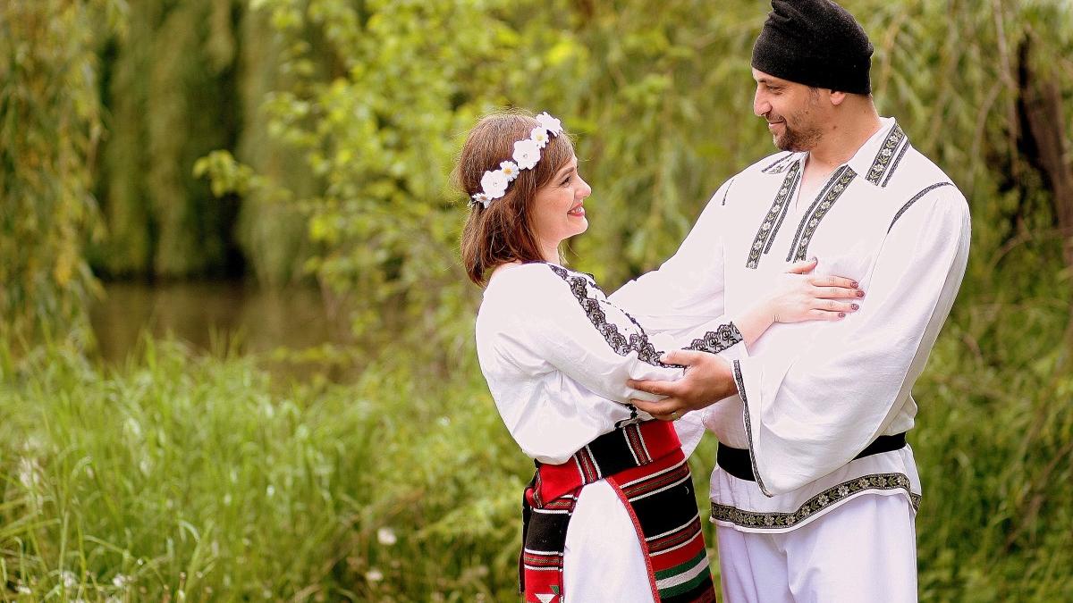 port-popular-romanesc_11034500