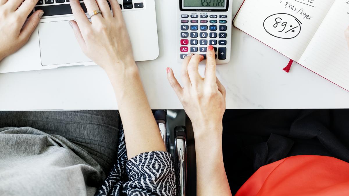 nemultumiri-din-cauza-schimbarilor-legislative-din-domeniul-fiscal--ce-s-a-stabilit-in-urma-discutiilor-dintre-marcel-bolos-si-contabilii_19538600