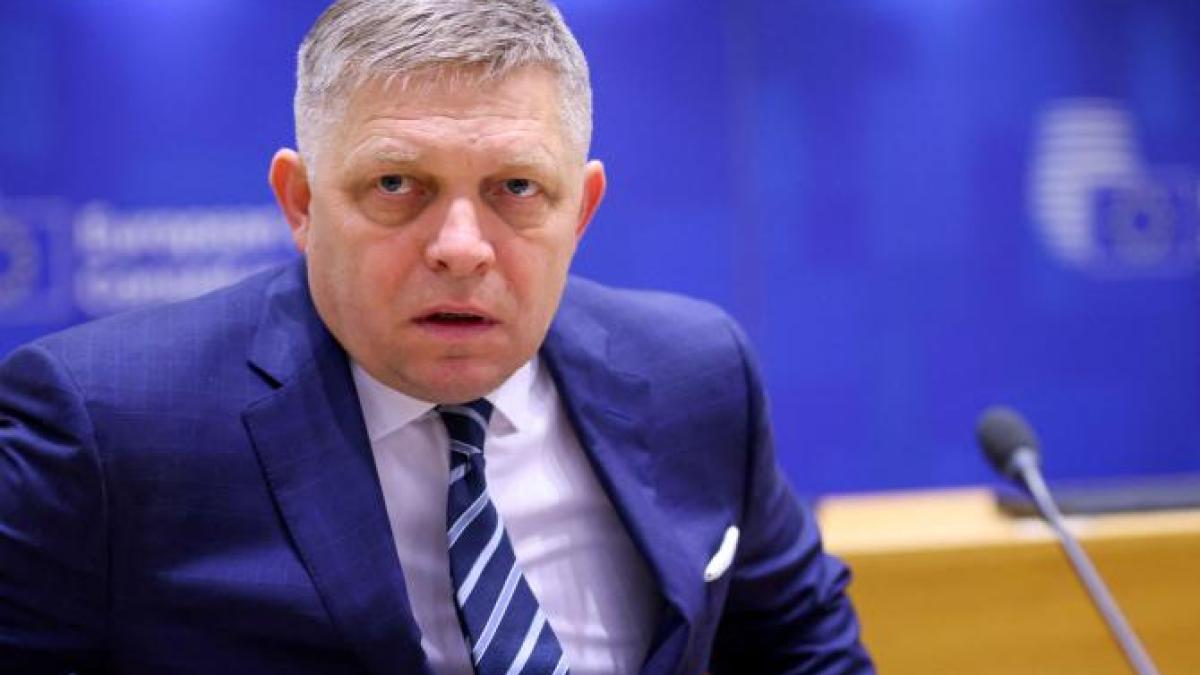 robert-fico-03-22t142412z_1690057222_rc2wq6axeasx_rtrmadp_3_slovakia-corruption-eu_96425700