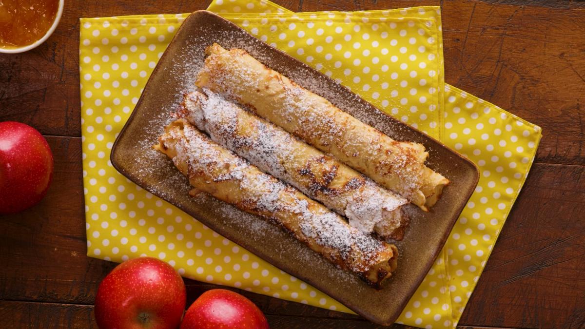 clatite-cu-mere--reteta-din-1908_66648600