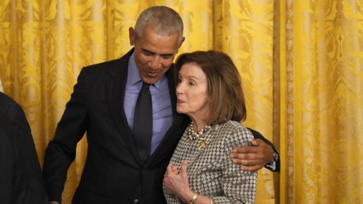 obama-pelosi_44196100