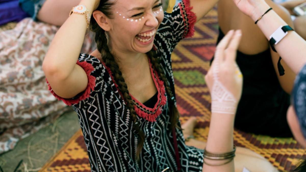 traditii-ciudate-priveghi-vesel_59802300_99065400