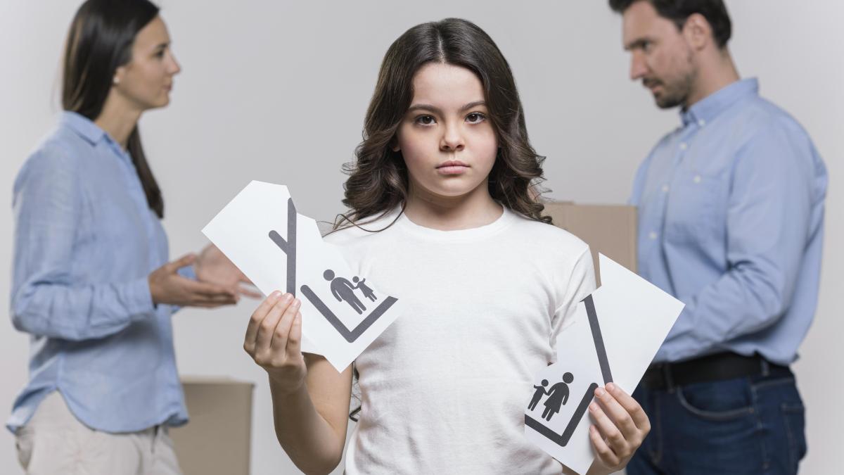 este-ca-moartea--ce-temeri-are-un-adolescent-cand-parintii-divorteaza--psihologul-radu-leca-atrage-atentia_96715300