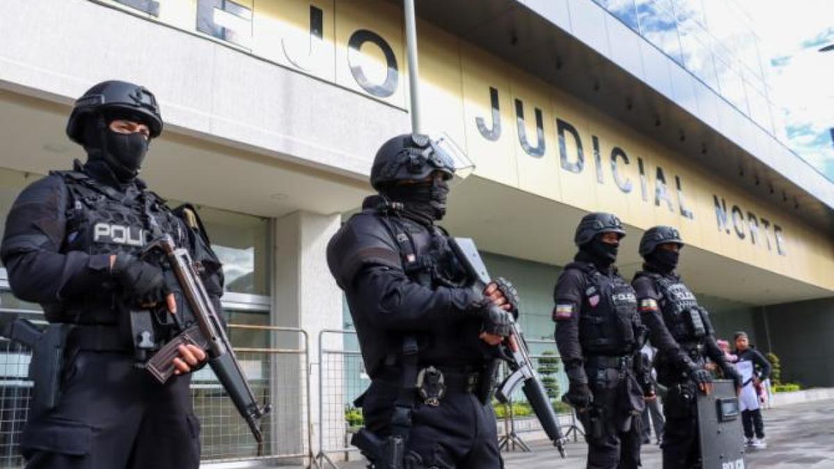 cinci-persoane-din-ecuador-au-fost-arestate-dupa-ce-au-ucis-un-candidat-la-presedintie_03398000