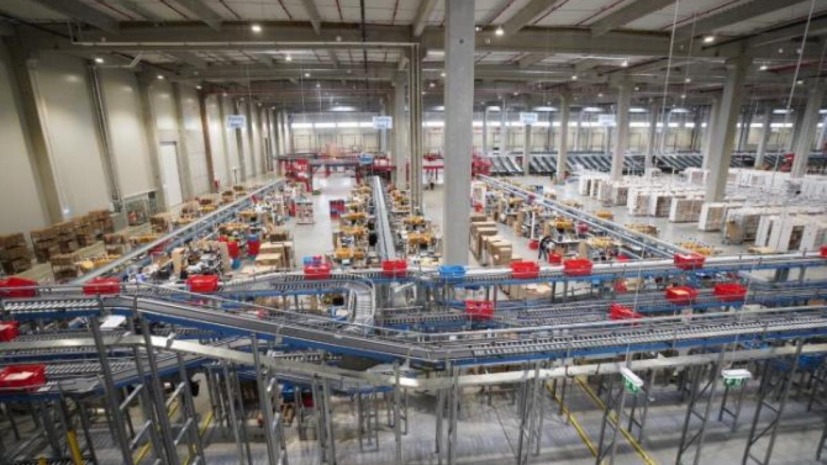 emag-clientii-au-cumparat-de-doua-ori-mai-multe-aparate-de-aer-conditionat-in-prima-jumatate-a-anului_97230700