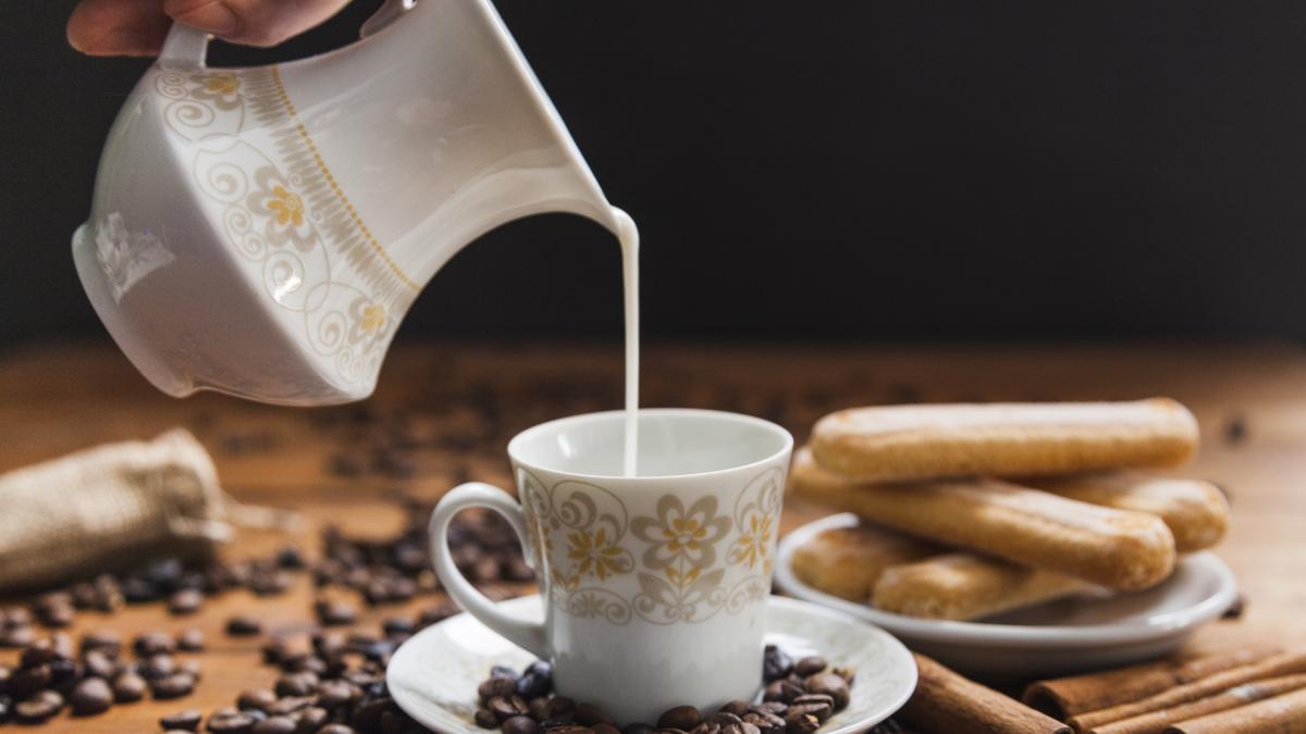 prc-e2prc-80prc-9dau-schimbat-un-singur-lucruprc-e2prc-80prc-9ddr--lavinia-bratu--despre-cafeaua-cu-lapte-nu-isi-mai-pun-intrebari-si-devine-frustrant_50496300