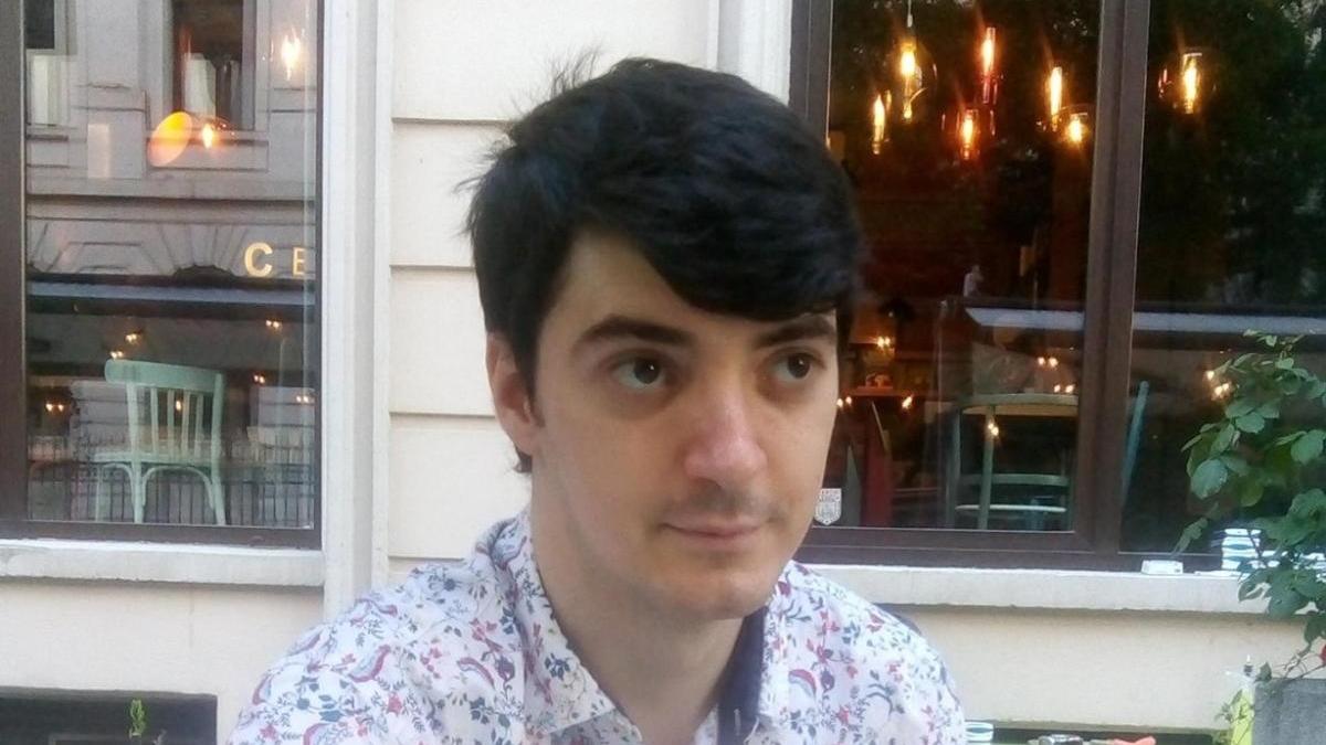 andrei-nae-profesor-fusta_80436200_32282500