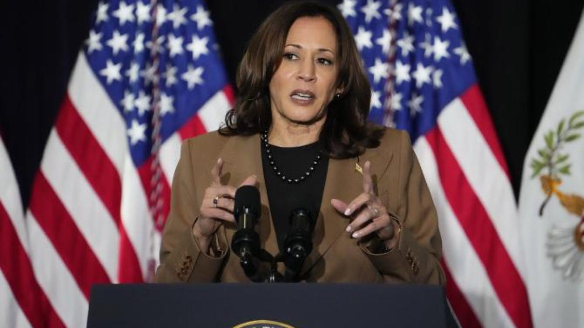 kamala-harris-03-09t025317z_844468405_mt1usatoday22727902_rtrmadp_3_mar-8-2024-phoenix-ariz-u-s-vice-president-kamala_20470800