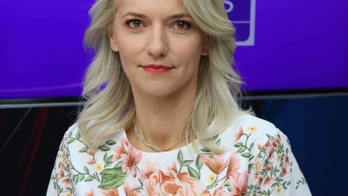 alina-gorghiu_86975300