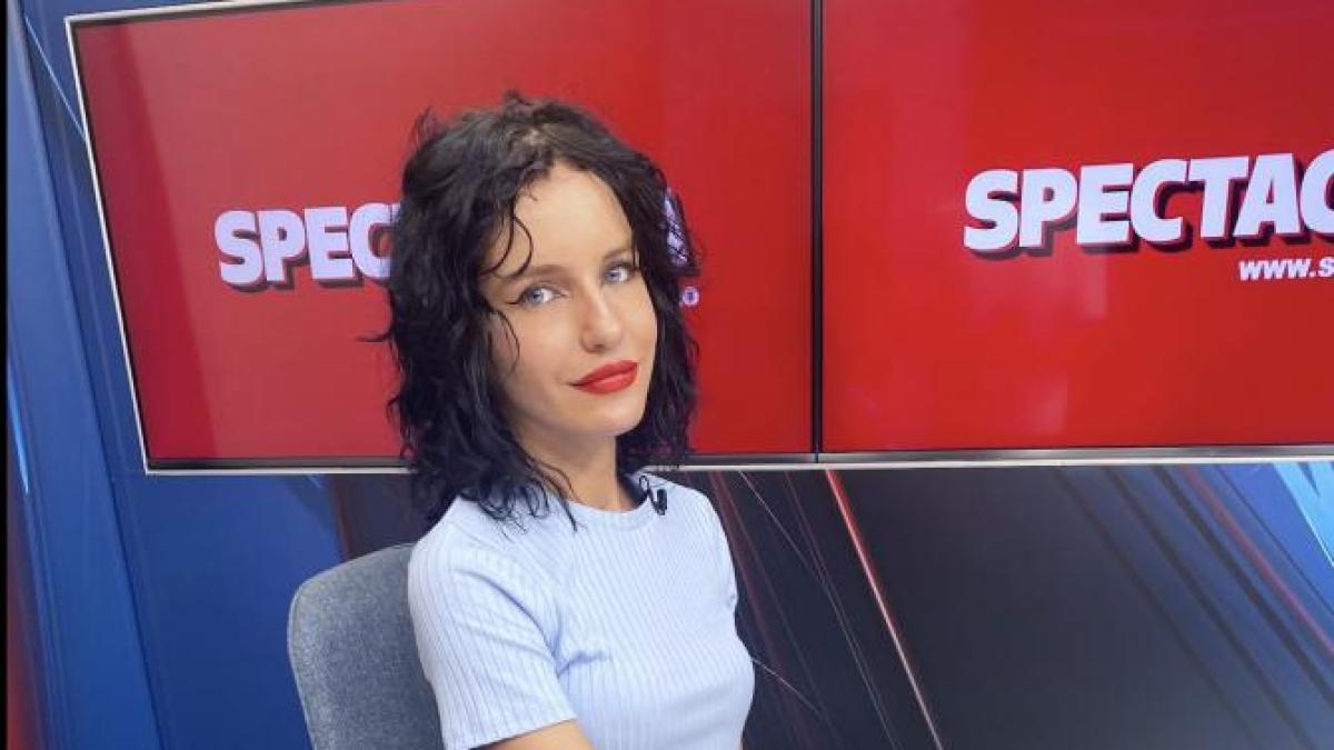 alexandra-spectacola--_91399300