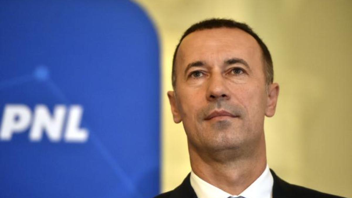 iulian-dumitrescu-sugereaza-ca-psd-ar-fi-in-spatele-problemelor-sale-juridice-altfel-nici-nu-as-candida--psd-e-disperat-sa-puna-mana-pe-judet--recurg-la-manipulari_34219300