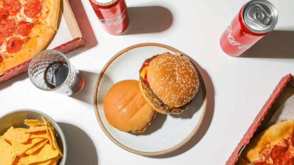 batalia-marilor-lanturi-de-fast-food--etapa-ofertelor-de-pret-cum-se-intrec-mcdonalds--kfc-sau-pizza-hut-pentru-banii-tai_61818400