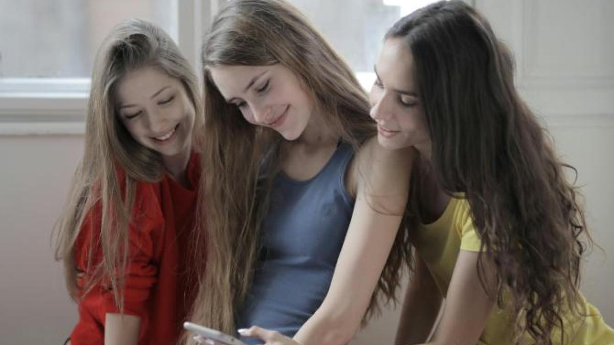 psihologia-prieteniilor-intre-femei--cum-devin-aceste-relatii-mai-puternice-decat-cele-dintre-barbati--dar-si-de-ce-sunt-mult-mai-fragile_16741200