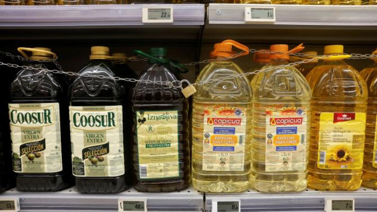 ulei-masline-reuters-jon-nazca-file-photo-4_01846500