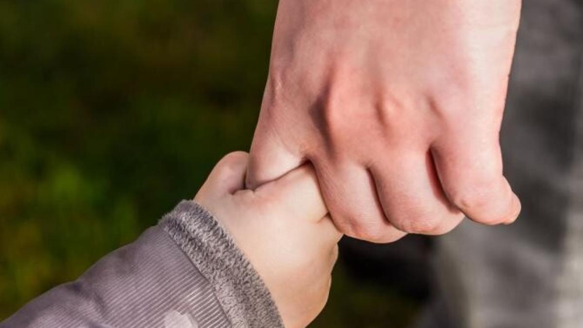 adoptie_copil_romania_foto_pexels_43780200