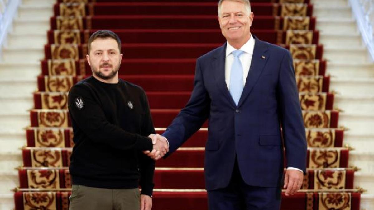 klaus-iohannis-i-a-scris-lui-zelenski--de-ziua-independentei-pozitia-romaniei-ramane-neschimbata_40658000