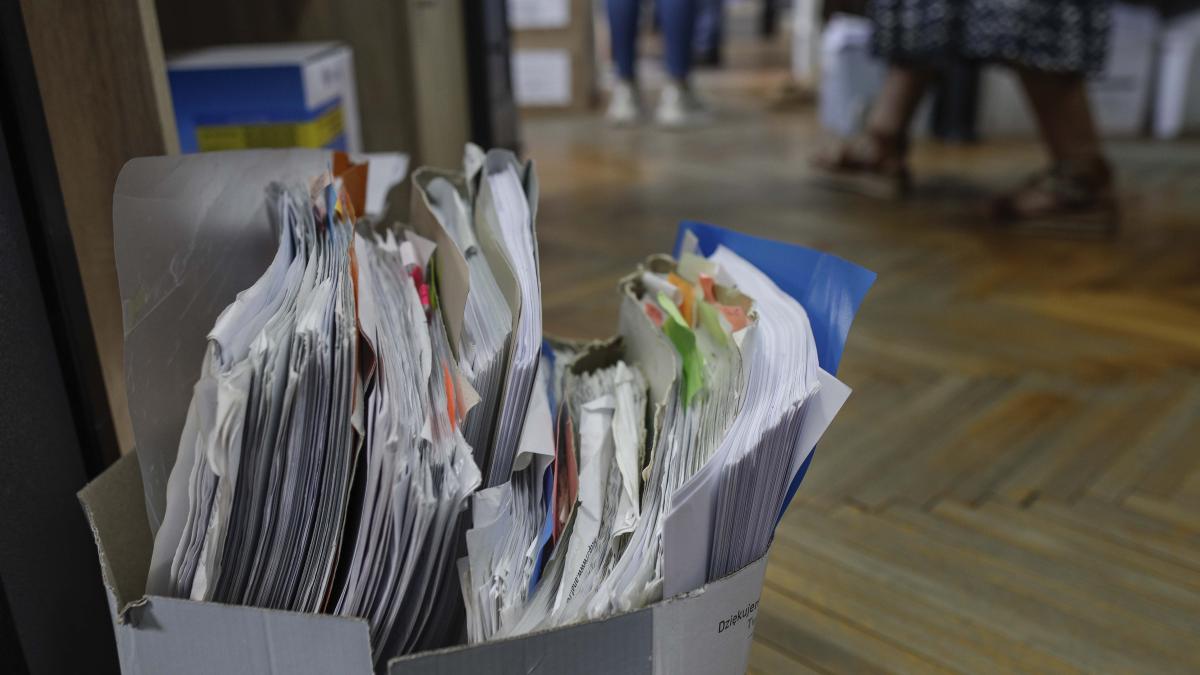 documente-functionari-inquam-photos---octav-ganea_66709400