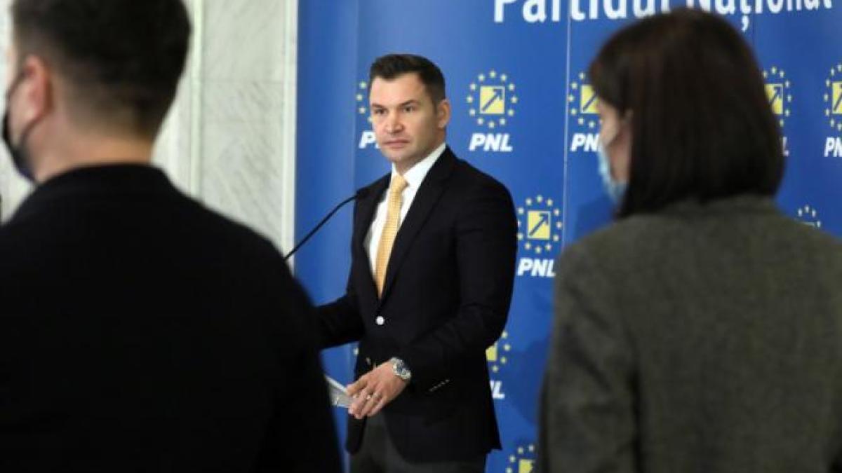 sa-se-abtina-ionut-stroe-ii-raspunde-lui-lucian-romascanu-atacurile-de-cea-mai-joasa-speta-nu-isi-au-locul--se-rupe-pnl-de-psd--dupa-alegeri_34572200