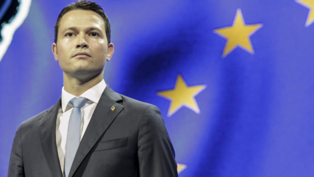 demisie-in-masa-din-pnl--se-incearca-dizolvarea-biroului-judetean--manevra-lui-sighiartau-si-morar_88894300