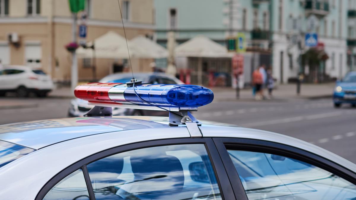 politist--tarat-cu-masina-de-un-sofer-pe-care-il-oprise-in-trafic_34080100