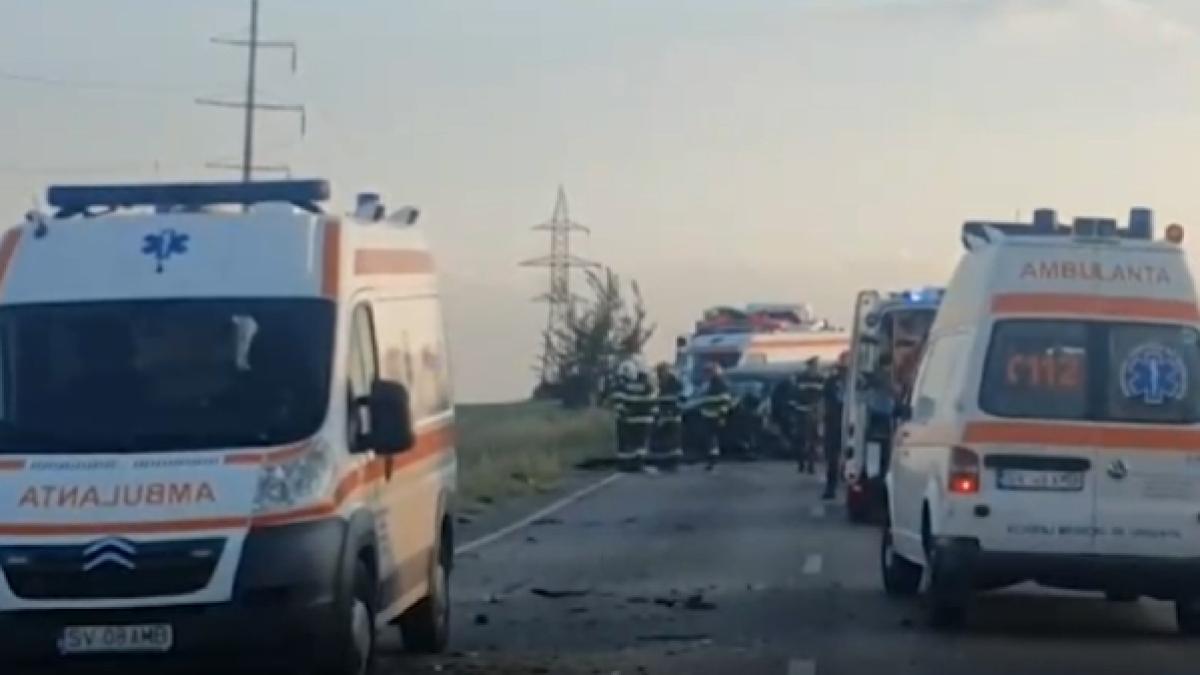 accident-cu-doua-microbuze-in-pasul-tihuta--a-fost-activat-planul-rosu-de-interventie_67262400