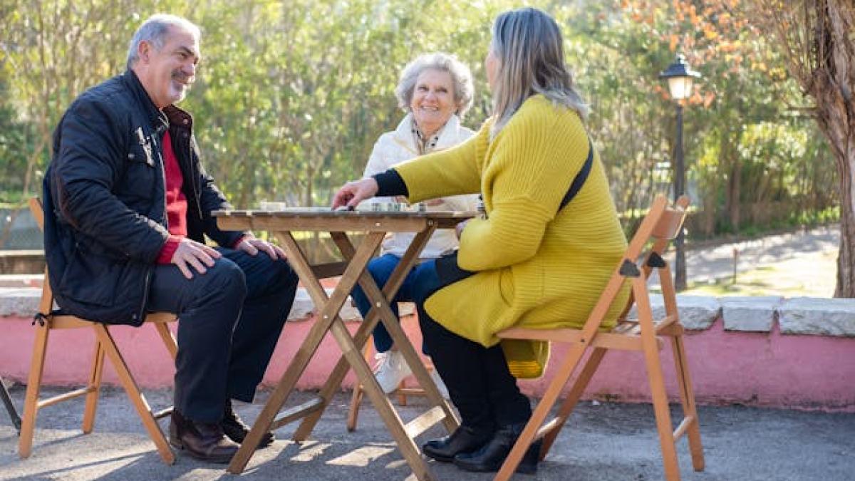 vecini-pexels_84093200