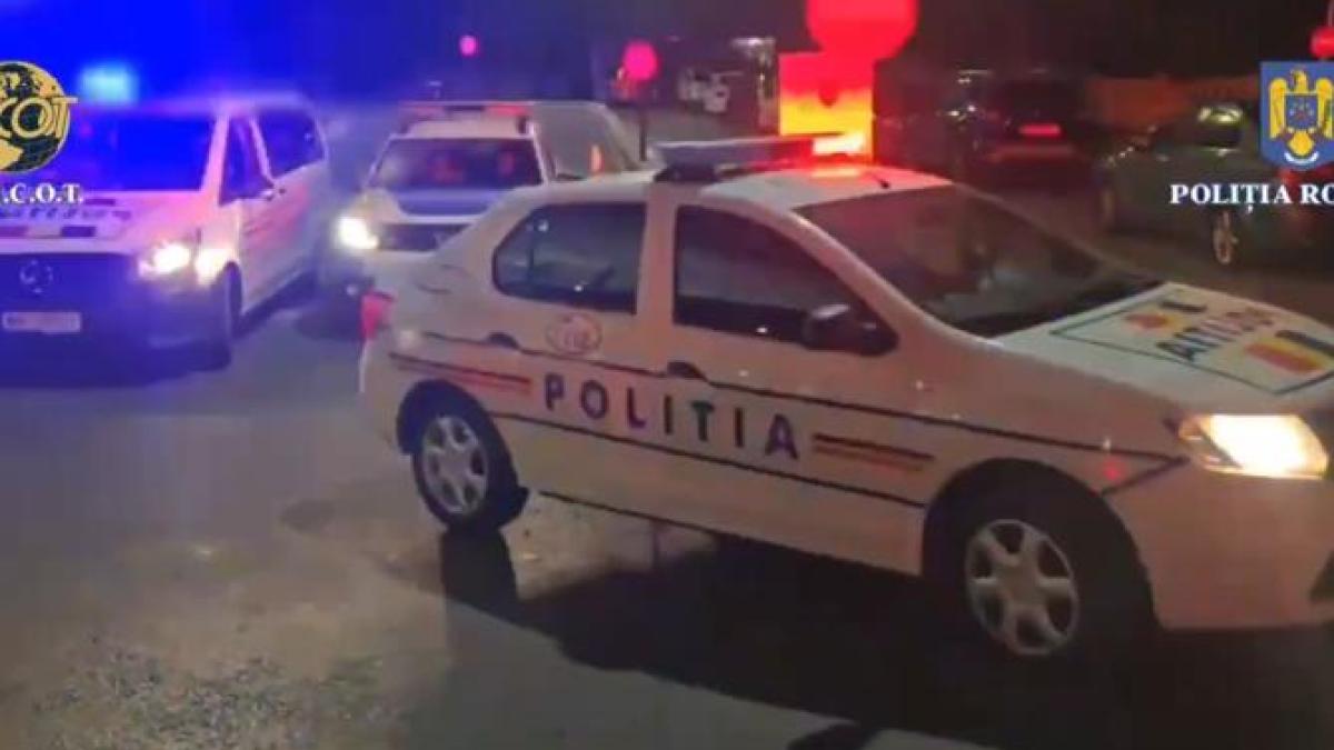 zeci-de-perchezitii-domiciliare-pentru-combaterea-infractionalitatii_79944700