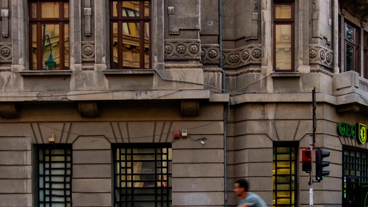 calea-victoriei-bucuresti-pietonala_08351300